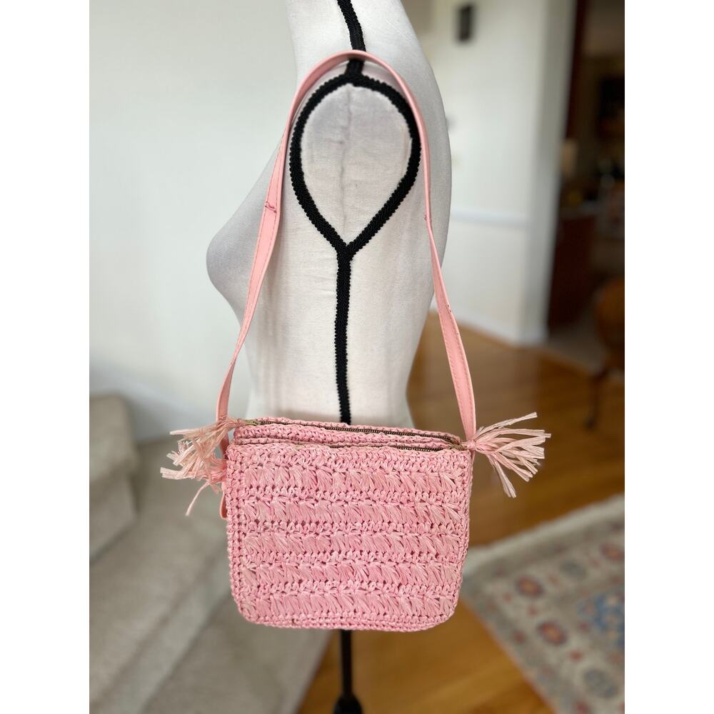 Vintage 50s 60s Pink Raffia Woven Cross Body Tassel Bag Cottage Coquette